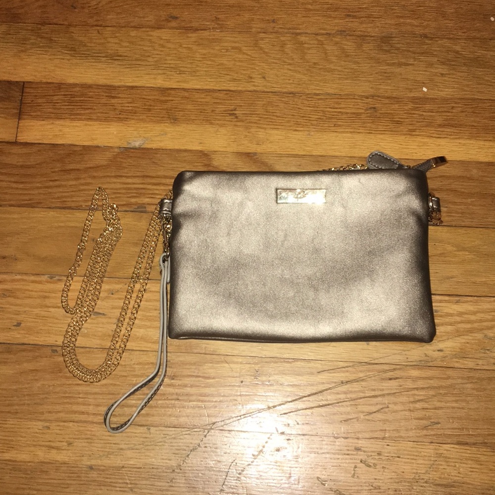 Crossbody purse